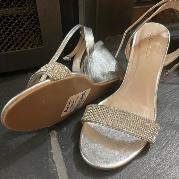 Le Chateau Wedge Sandals - Picture 4 of 4